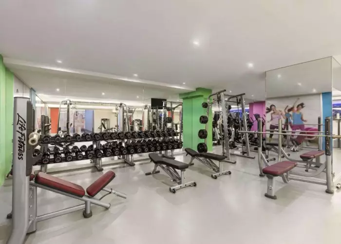 هتل رامادا سوئیتز بای ویندهام مرتر استانبول